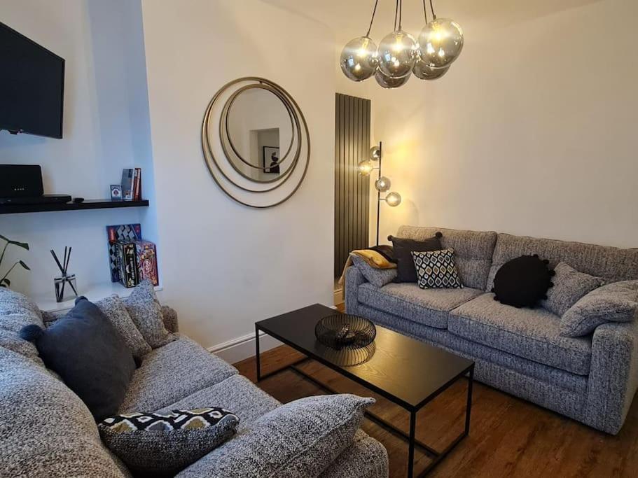 Centrally Located To The City Of Lincoln Exteriér fotografie