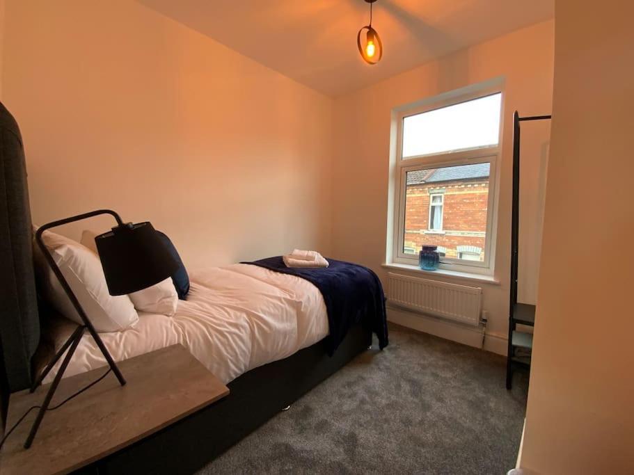 Centrally Located To The City Of Lincoln Exteriér fotografie